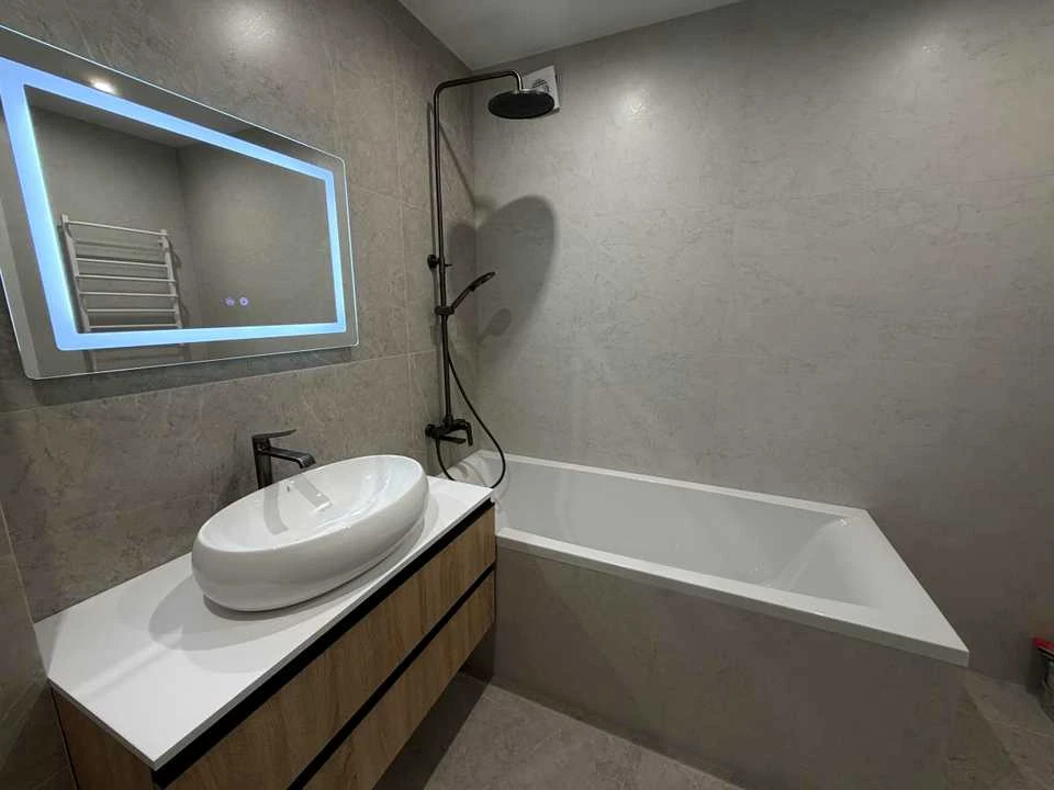 Apartment. Ivano-Frankivsk, Romana Levytskyi Street