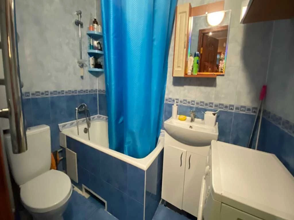 Трехкомнатная квартира на втором этаже с ремонтом 62 кв.м. по КИЛЬЦУ