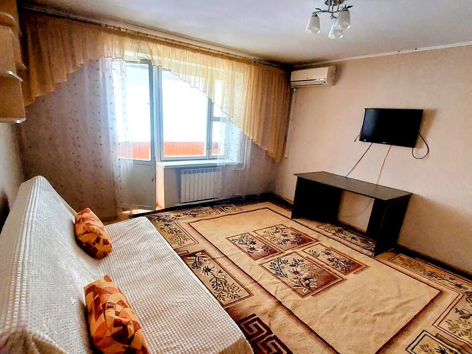Квартира. Київ, проспект Романа Шухевича