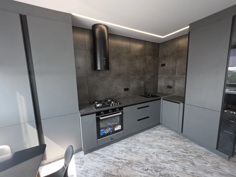 Stylish one-room apartment with modern renovation for sale