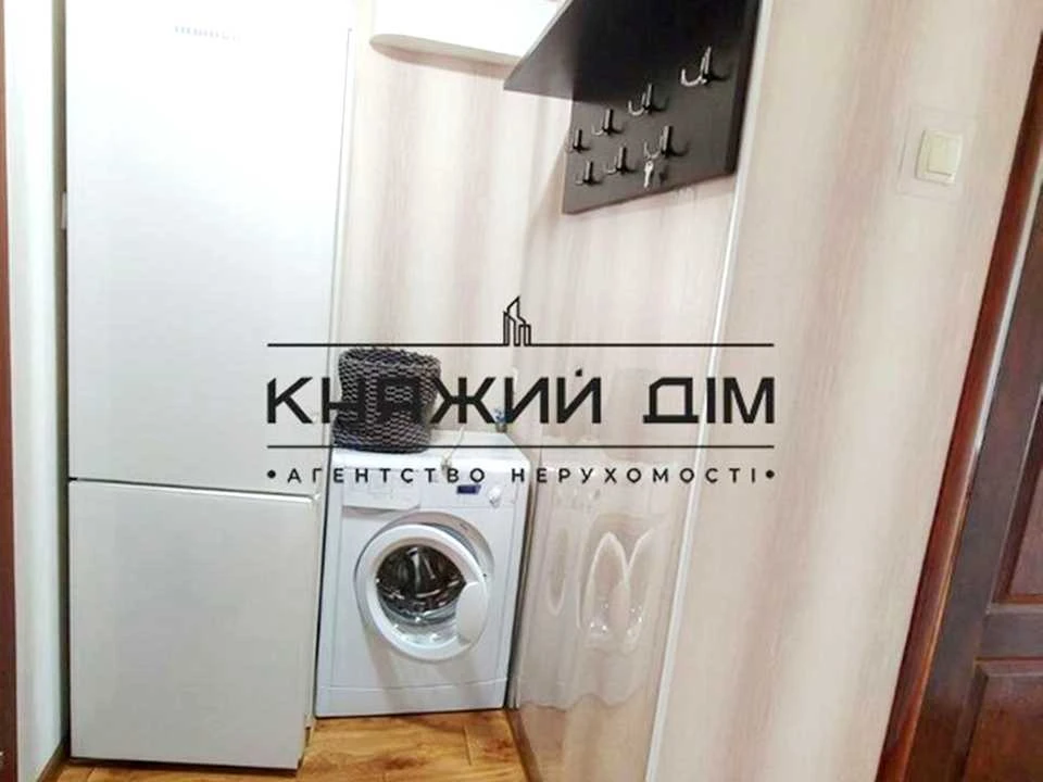 Квартира. Київ, Ялтинська вулиця.