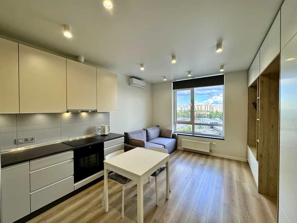Apartment. Тереmkovska Street, Kyiv