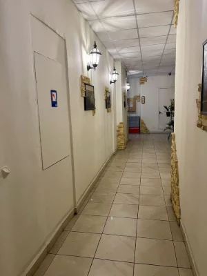 Sale. Street Amosov 4. Three rooms. Good condition. City center