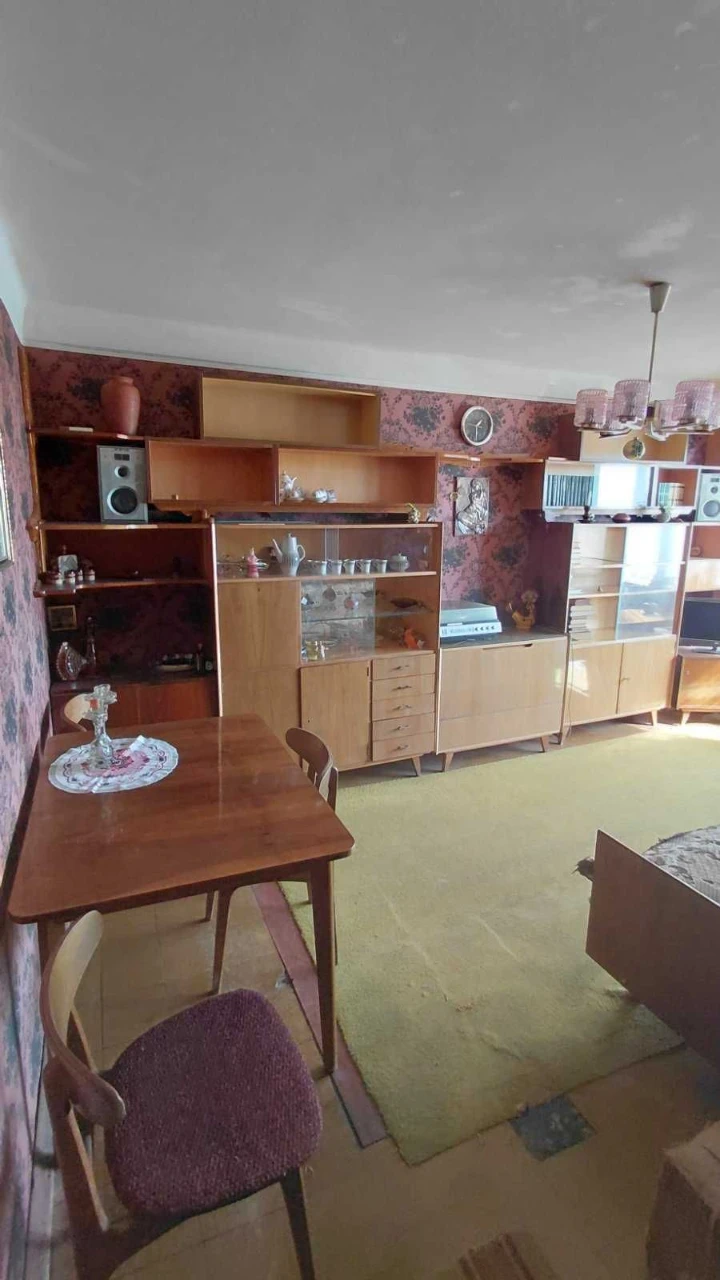 Sale of a 2-bedroom apartment, Darnytska Square, Sobornosti Avenue