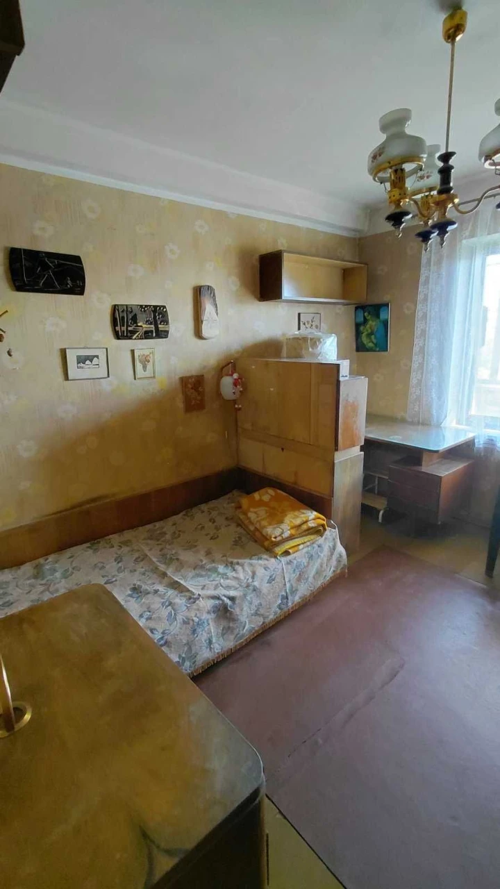 Sale of a 2-bedroom apartment, Darnytska Square, Sobornosti Avenue