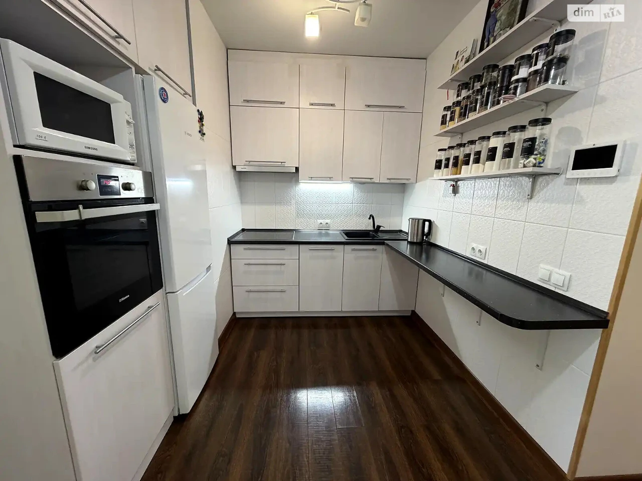 Sale of Apartment in Kharkiv Massif
