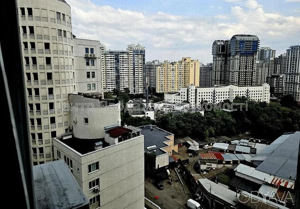 Однокомнатная квартира, 55 квадратных метров.