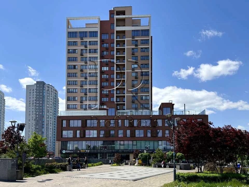 Apartment. Obolon Avenue, Kyiv