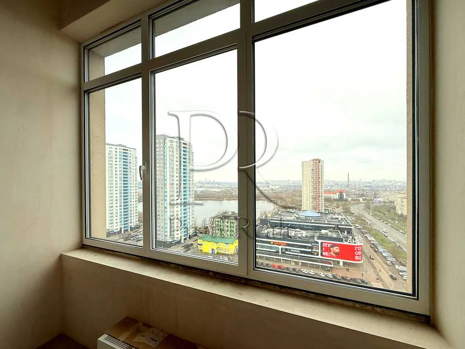 Apartment. Obolon Avenue, Kyiv