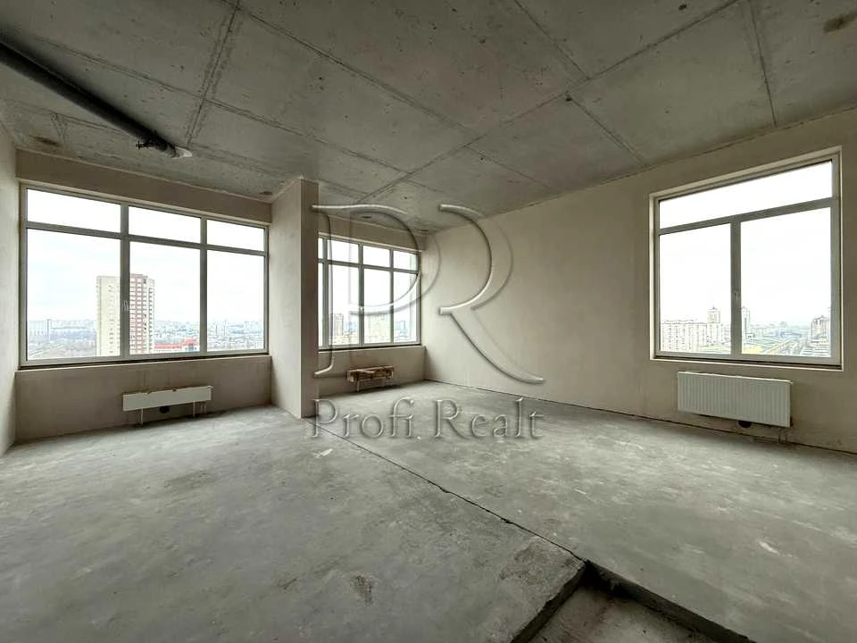 Apartment. Obolon Avenue, Kyiv