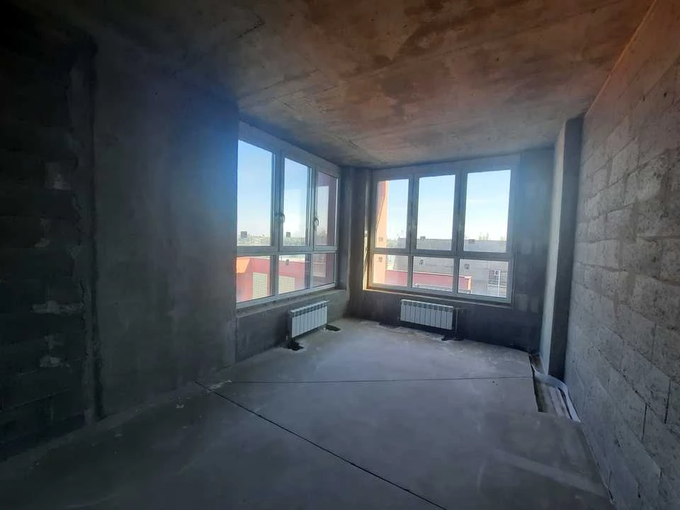 Apartment. Nabreschno-Ribalska st. Kyiv