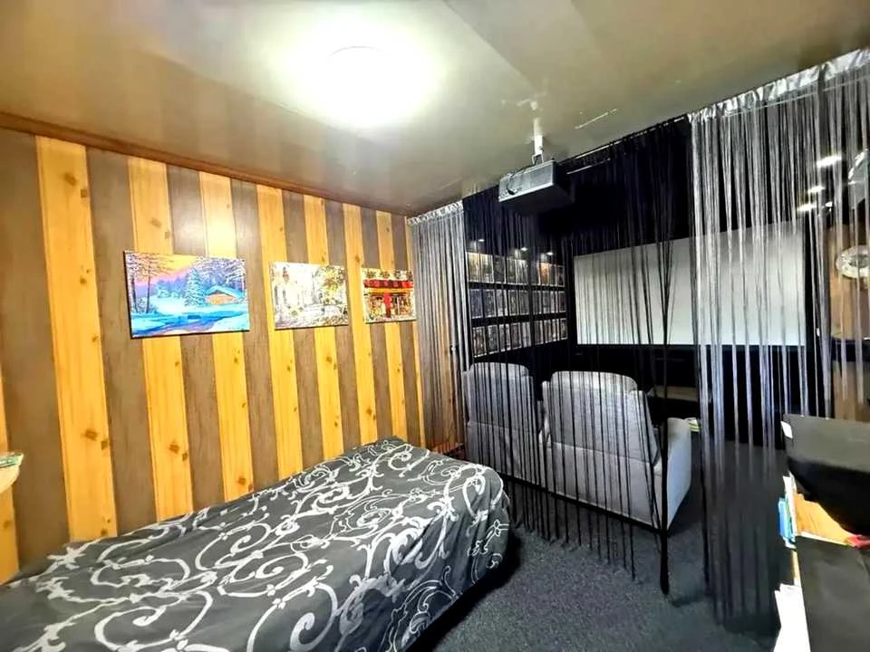 House. Dnipro, Motorna Street