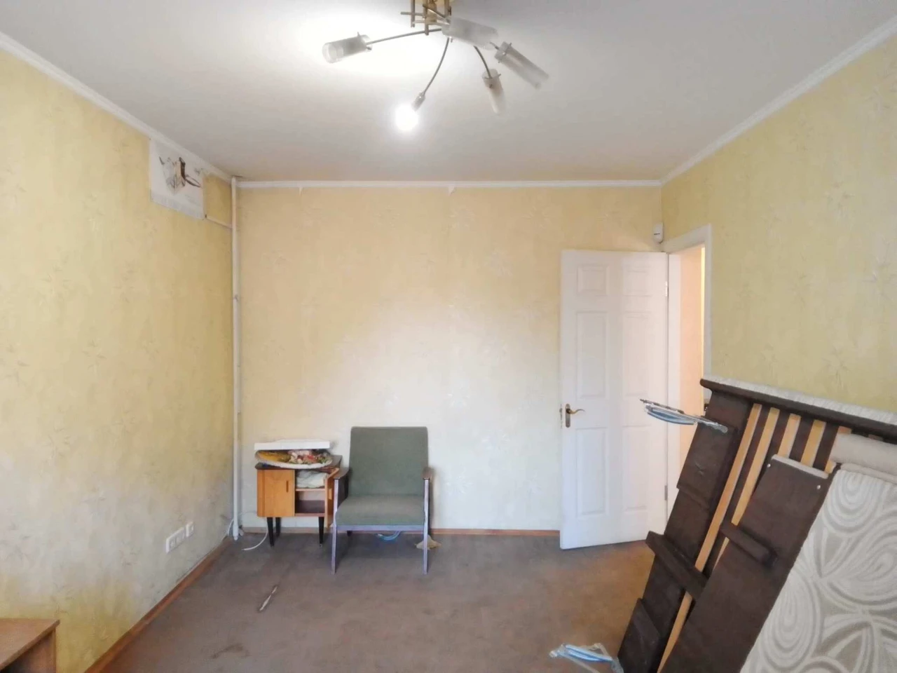 Продажа 3-комнатной квартиры 59 м², Соборности просп., 11