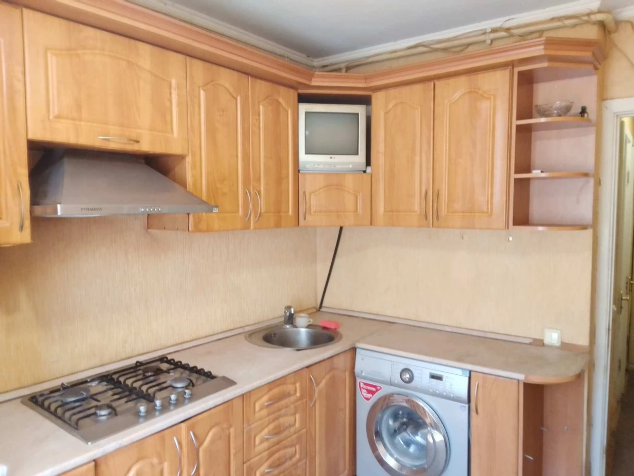 Продажа 3-комнатной квартиры 59 м², Соборности просп., 11