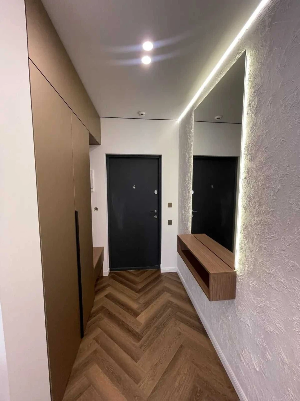 Sale of a modern 1-bedroom apartment