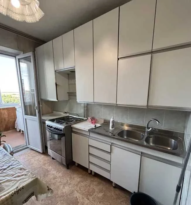 Sale of a 3-room apartment in good condition