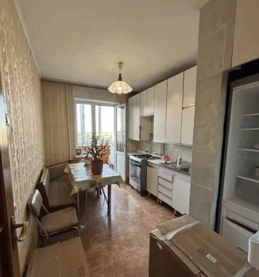 Sale of a 3-room apartment in good condition