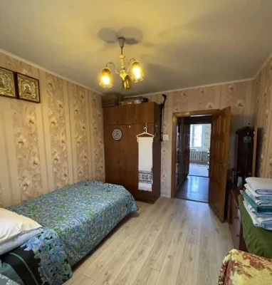Sale of a 3-room apartment in good condition