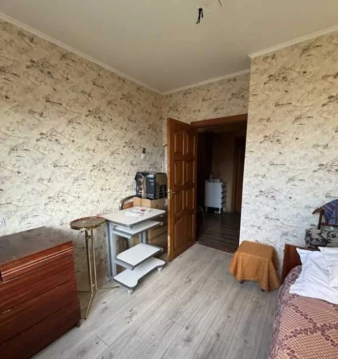Sale of a 3-room apartment in good condition