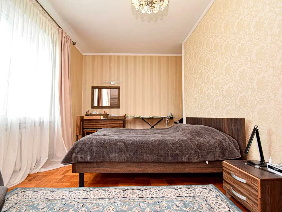 Будинок. Тернопіль, Вишнева вул.