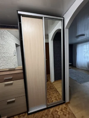 Selling 1-room apartment in the Popov district.