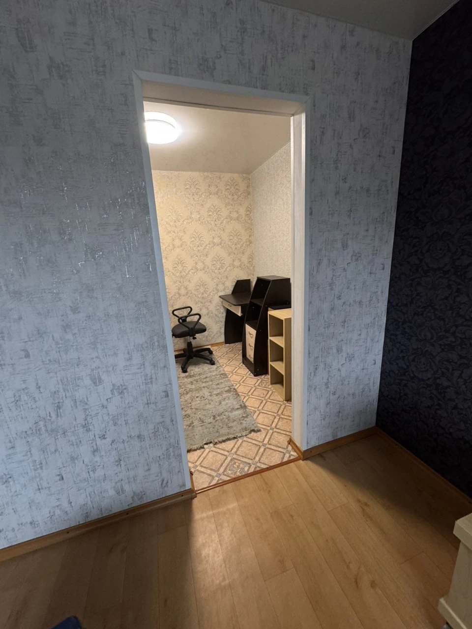 Selling 1-room apartment in the Popov district.