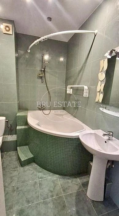 For sale cozy euro 2-room apartment Poznyaki Kharkivska 45 m Va
