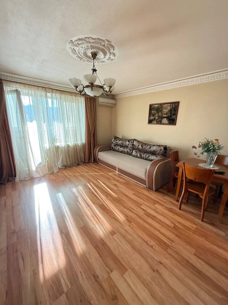 Продам 3-кімнатну квартиру на Сонячному