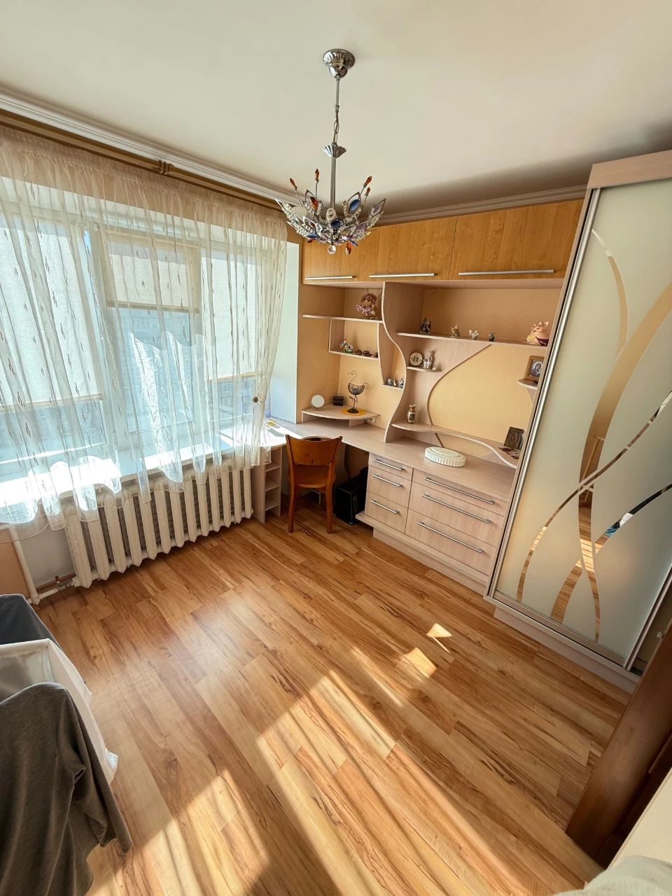 Продам 3-кімнатну квартиру на Сонячному