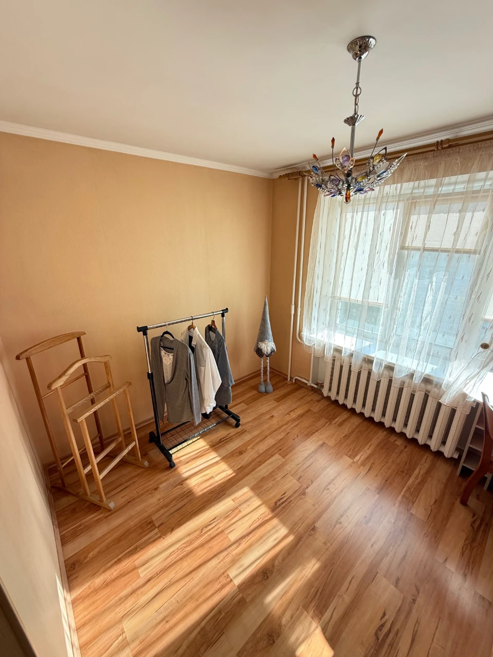 Продам 3-кімнатну квартиру на Сонячному
