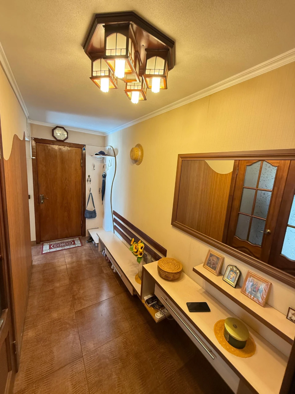 Продам 3-кімнатну квартиру на Сонячному