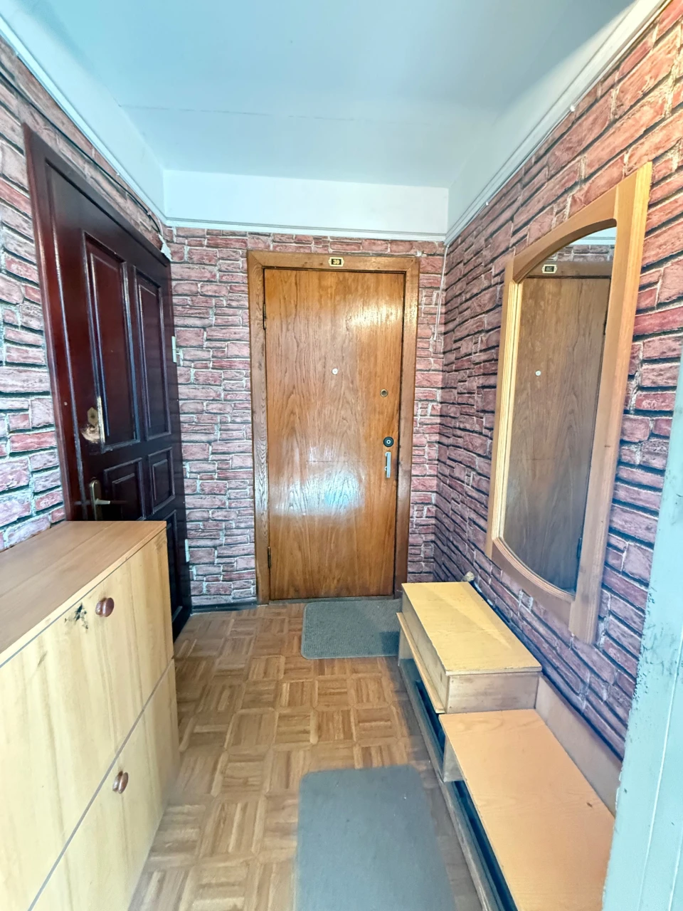 Продам 3-кімнатну квартиру на Сонячному
