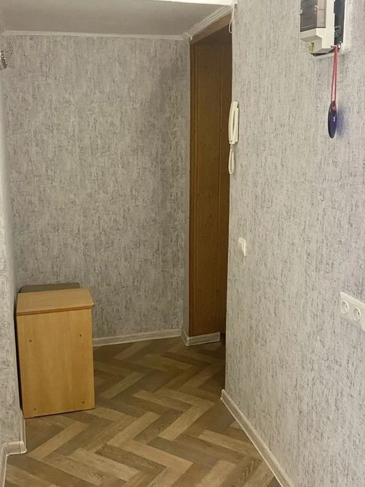 For sale 1-room apartment 3/5 on Vyacheslav Zaitseva Street