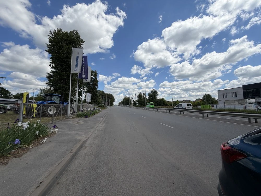 Sale of commercial land plot on Nemirovske Shose,