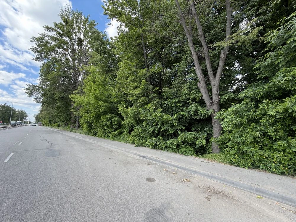 Sale of commercial land plot on Nemirovske Shose,