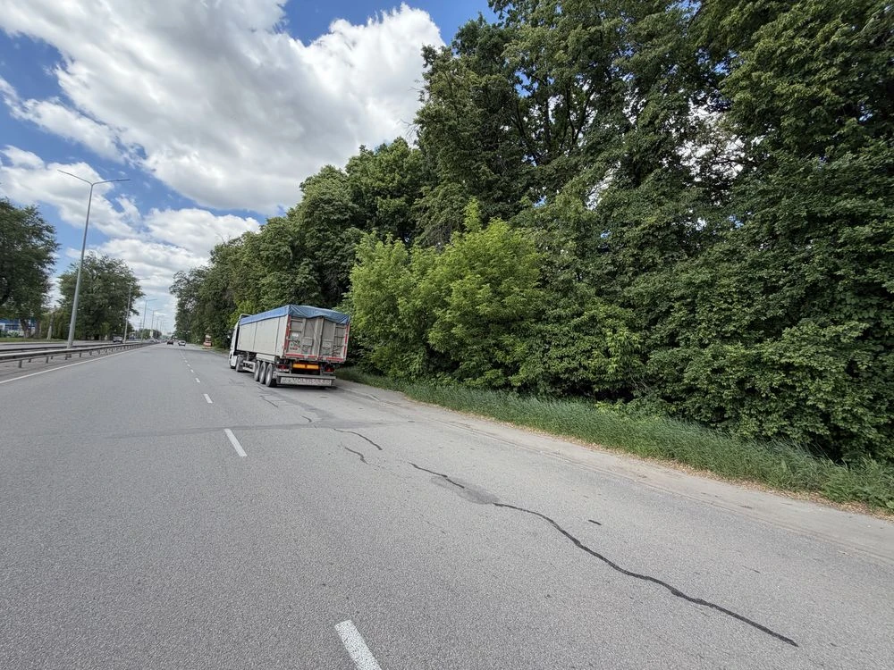 Sale of commercial land plot on Nemirovske Shose,