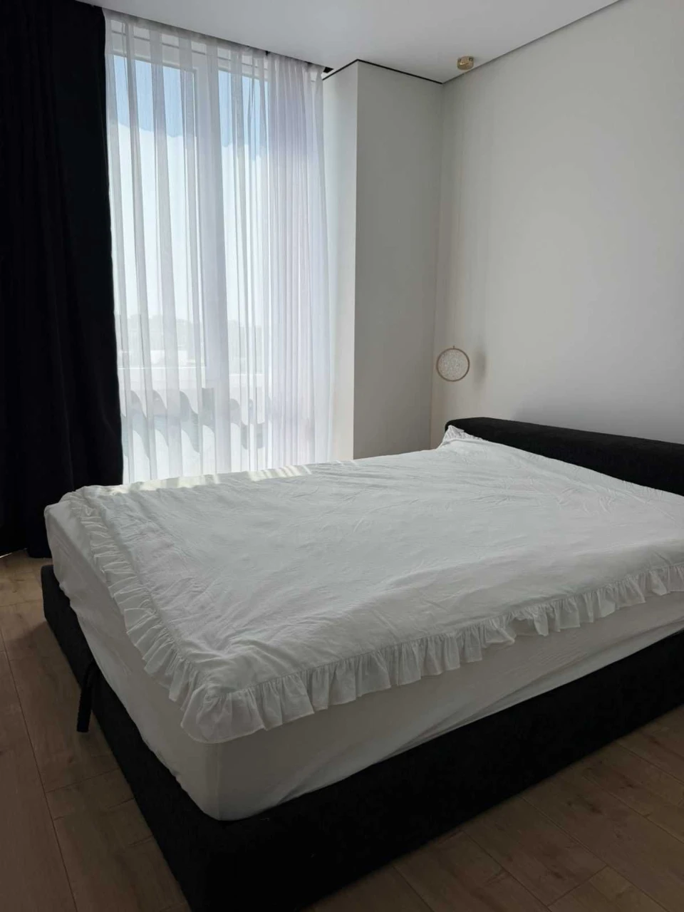 One-bedroom apartment ready for living CENTER