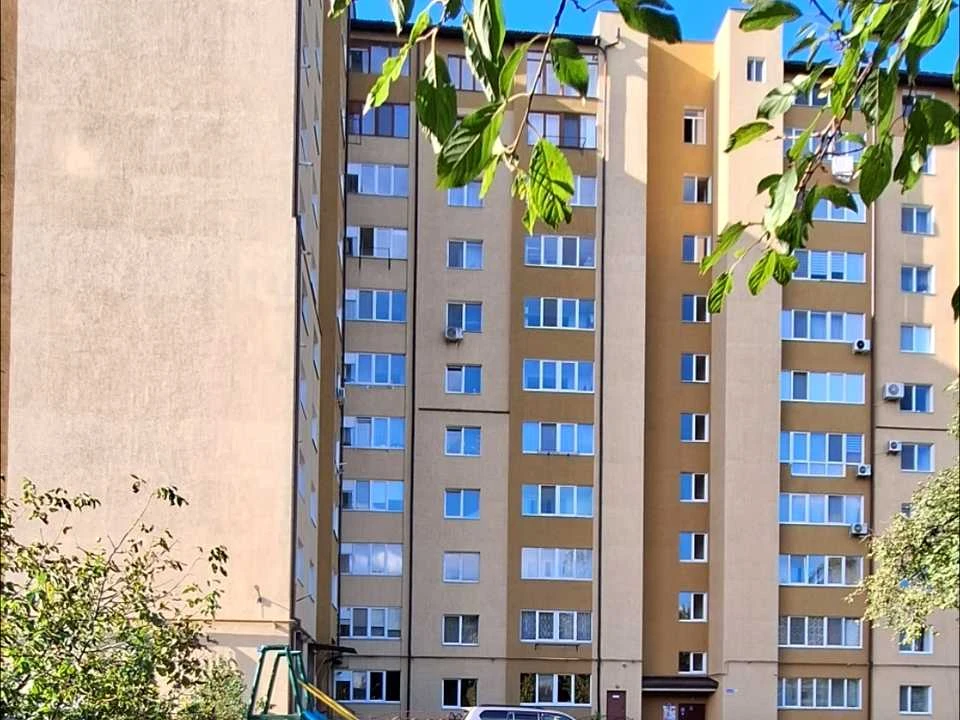 Apartment. Ivano-Frankivsk, Chornovola st.