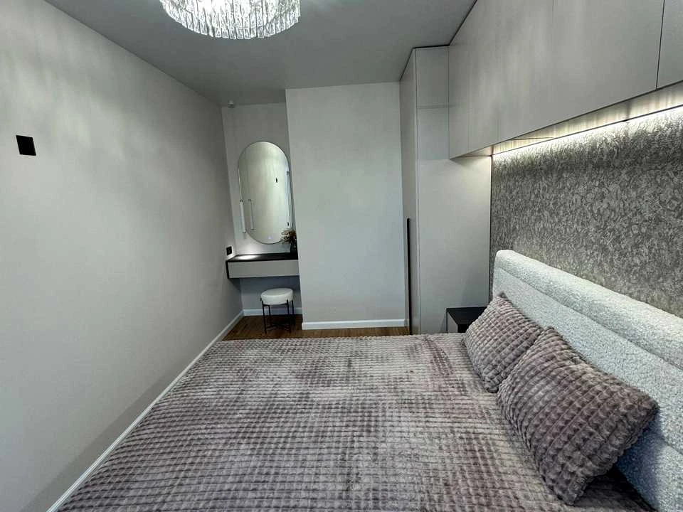 Apartment. Ivano-Frankivsk, Belvederska st.