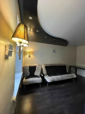 Apartment for sale, 3 bedrooms + studio, kitchen, 80 2 Topol Kirpychnyi d
