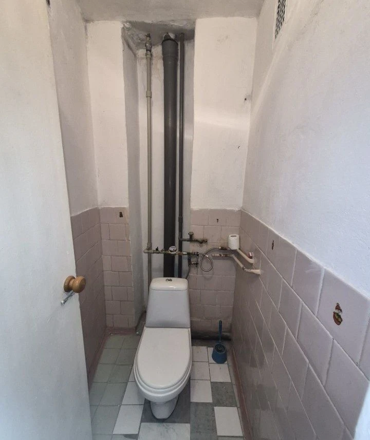 For sale 3-room apartment 66 sq m. CITY CENTER Central Avenue.