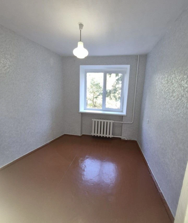 For sale 3-room apartment 66 sq m. CITY CENTER Central Avenue.