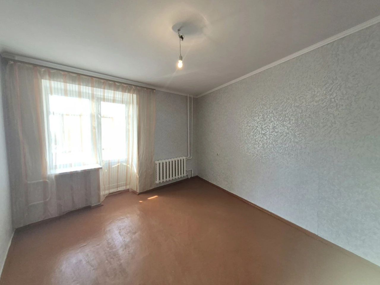 For sale 3-room apartment 66 sq m. CITY CENTER Central Avenue.