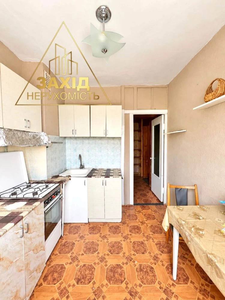 Two-bedroom apartment 49.3 m² on the 3rd floor, Krovchuka Street