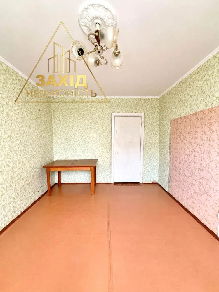 Two-bedroom apartment 49.3 m² on the 3rd floor, Krovchuka Street