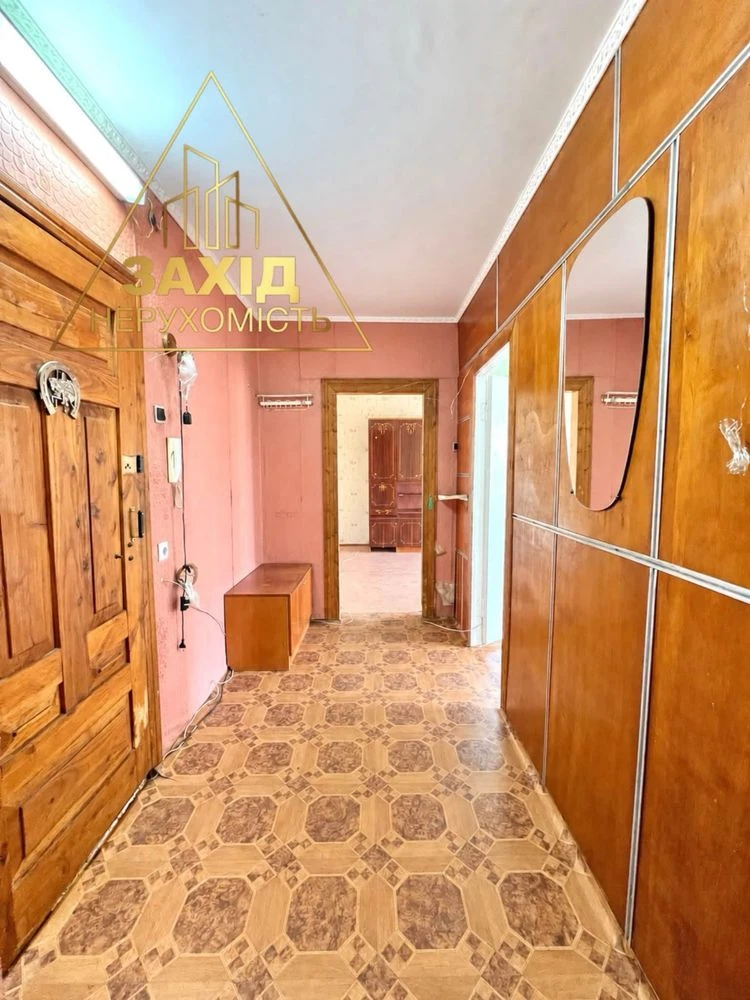Two-bedroom apartment 49.3 m² on the 3rd floor, Krovchuka Street