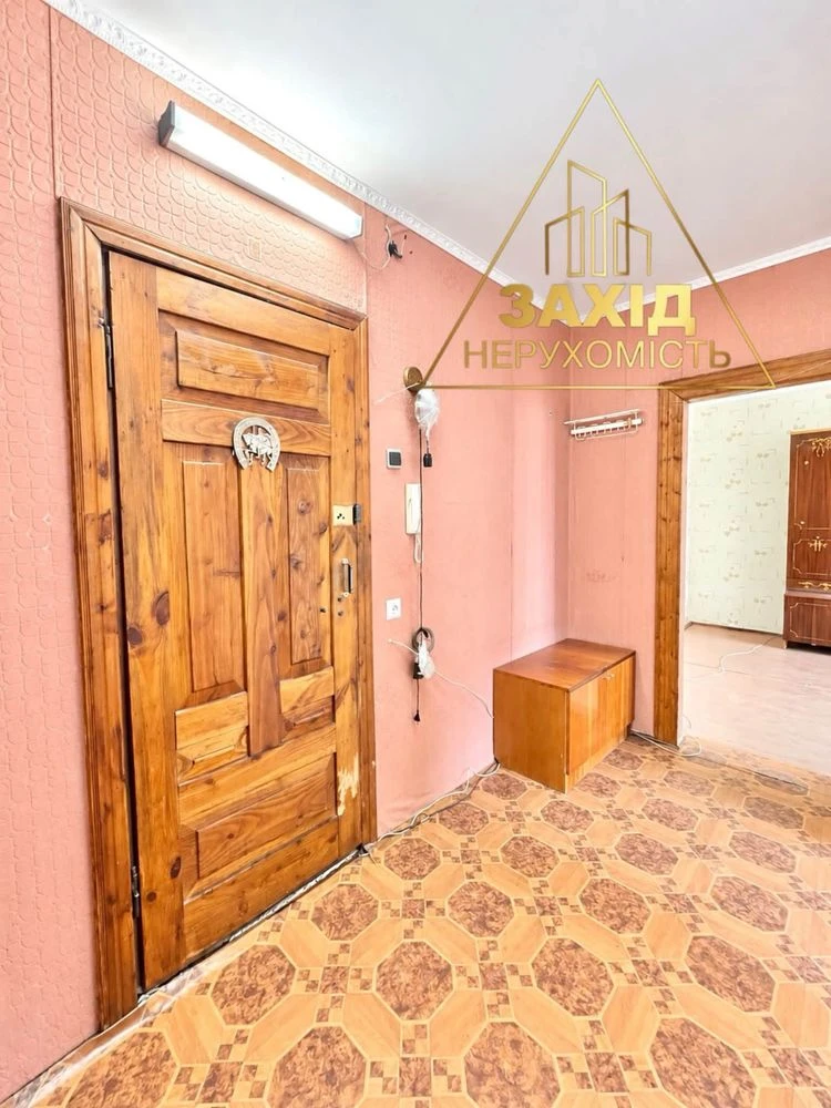 Two-bedroom apartment 49.3 m² on the 3rd floor, Krovchuka Street
