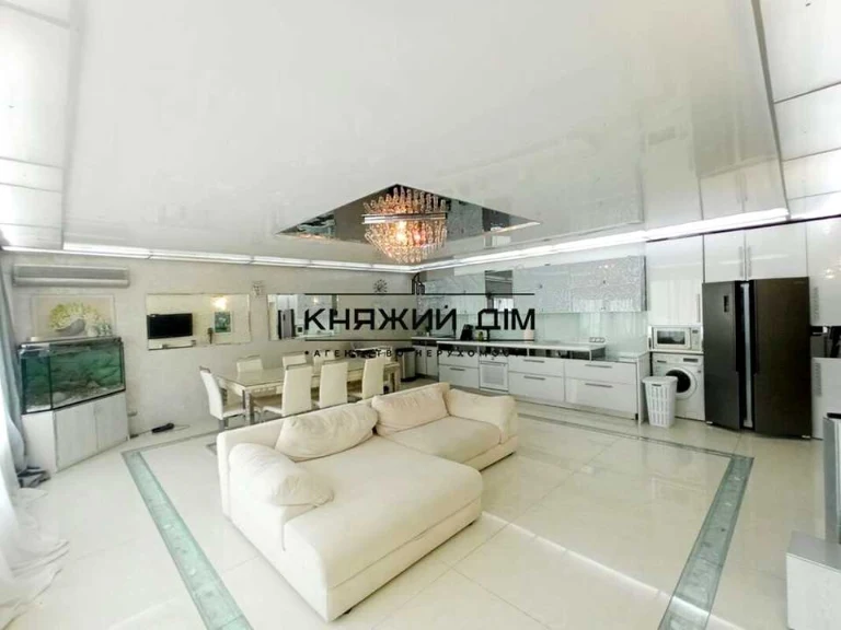 Квартира. Киев, улица Антонивича