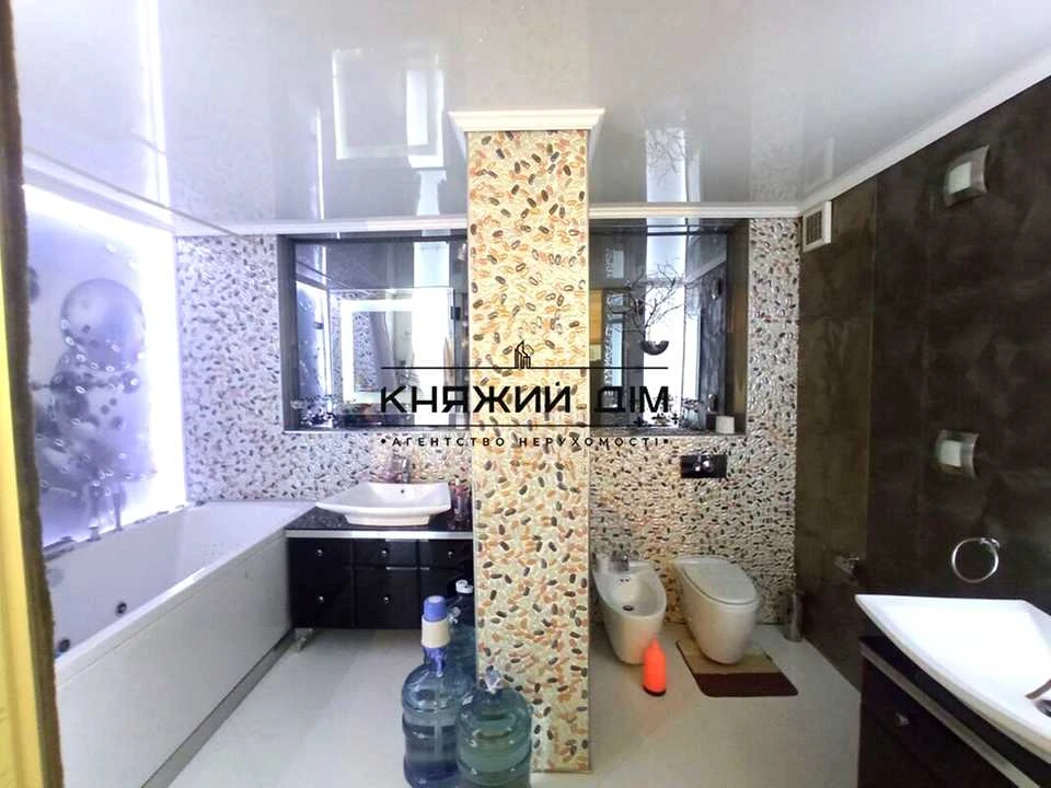 Квартира. Киев, улица Антонивича