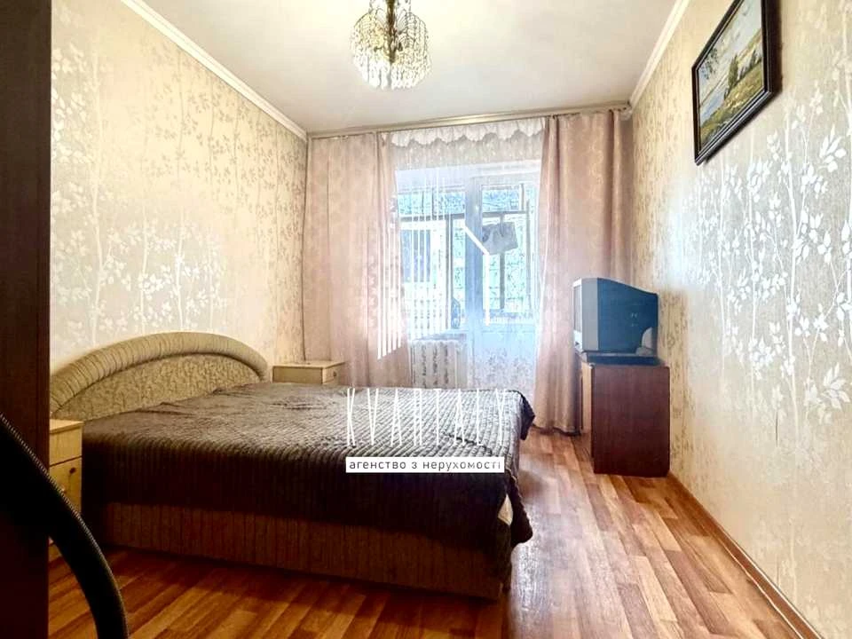 Квартира. Київ, Автозаводська вулиця